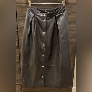 Elizabeth and James Black Lamb Leather Full Skirt Size Small